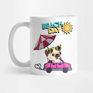 Cute Pug Going to the beach in summer Mug